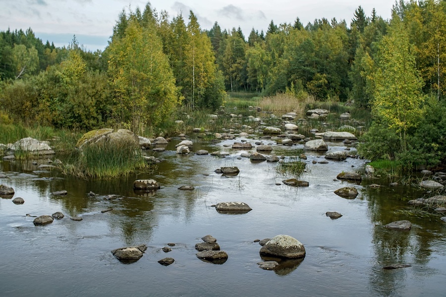 Hiking rocks kuninkaanpolku.